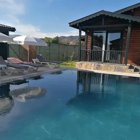 Summertime Aparthotel *